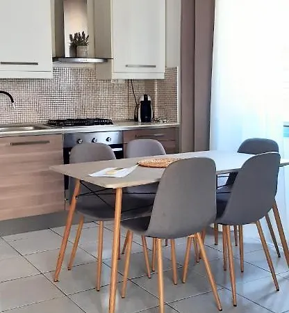 Nikolas Apartment *